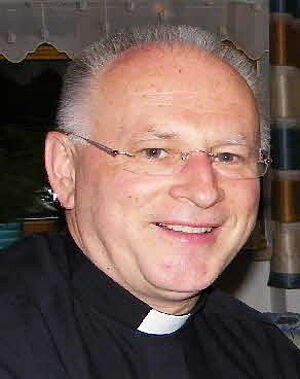 Herr Pfarrer Dr. Kazimierz Pajor